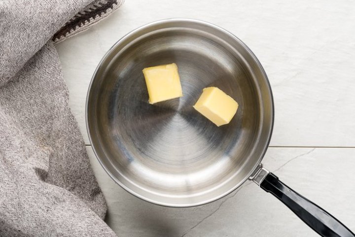 Hollandaise sauce recipe step 1 - Dr. Axe