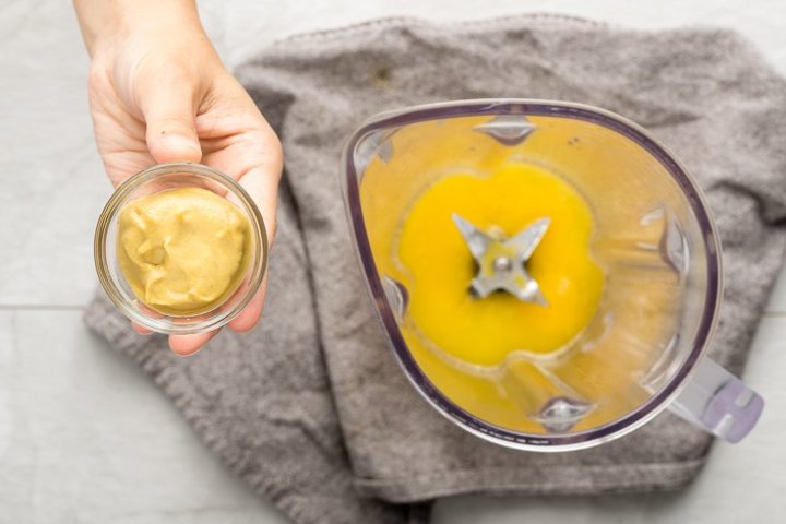 Hollandaise sauce recipe step 3 - Dr. Axe