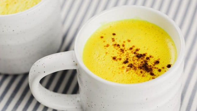 Turmeric latte recipe - Dr. Axe